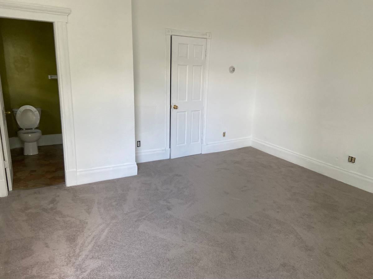 Apartment for rent at 320 Fuller Ave #1, Saint Paul, MN 55103