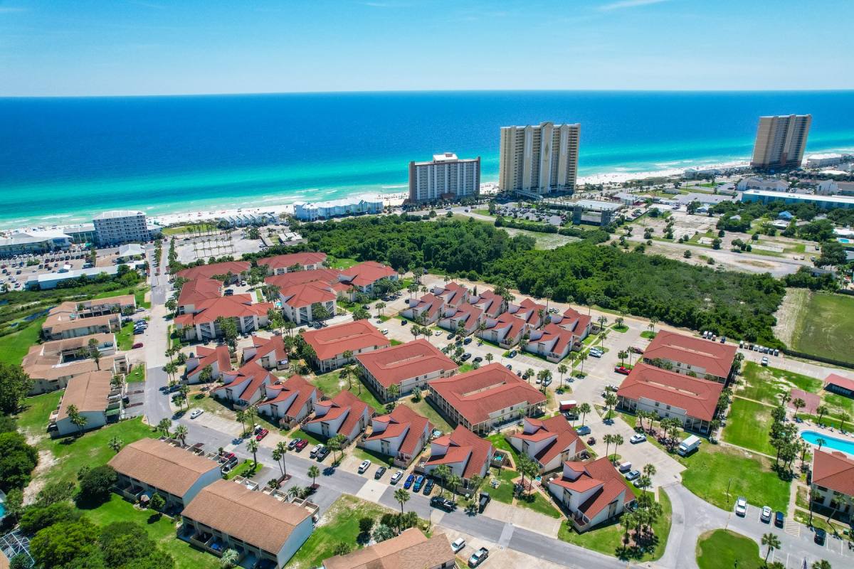 Townhouse for rent at 17462 Front Beach Rd #6B5, Panama City Beach, FL 32413
