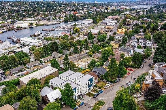 Townhouse for rent at 908 W Emerson St, Seattle, WA 98119