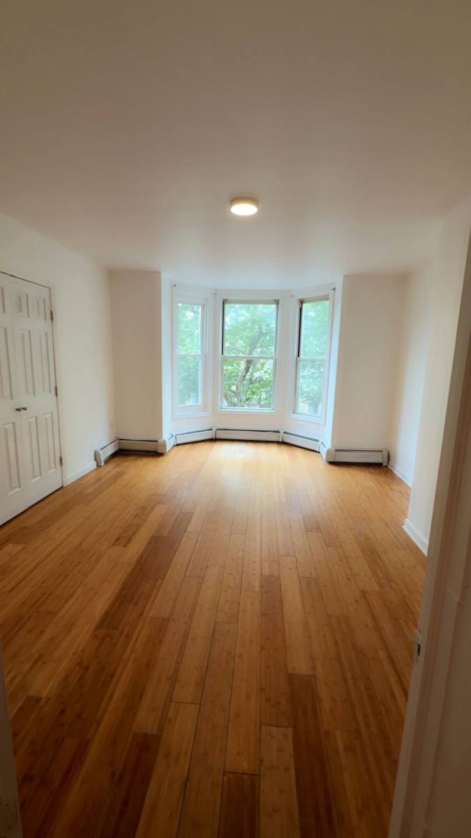 Apartment for rent at 316 Summer Ave #2, Newark, NJ 07104