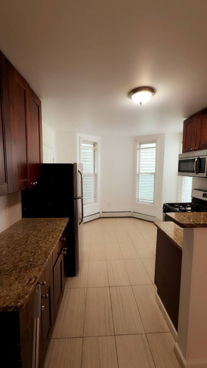 Apartment for rent at 316 Summer Ave #2, Newark, NJ 07104