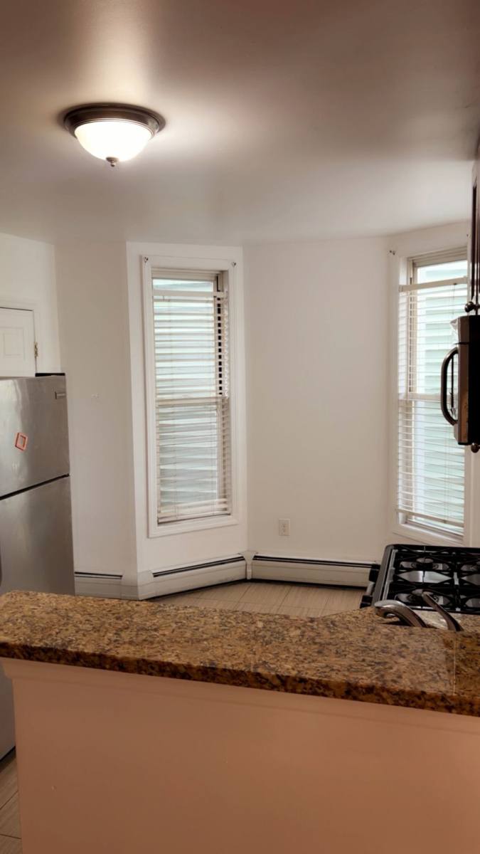 Apartment for rent at 316 Summer Ave #2, Newark, NJ 07104