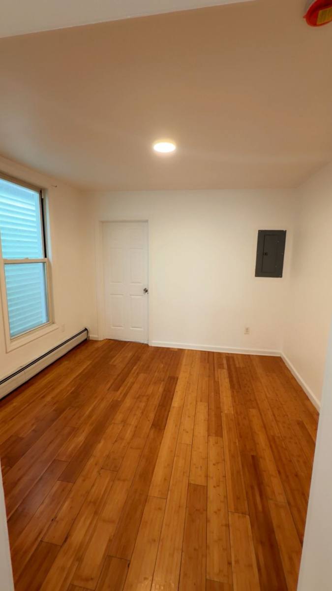 Apartment for rent at 316 Summer Ave #2, Newark, NJ 07104