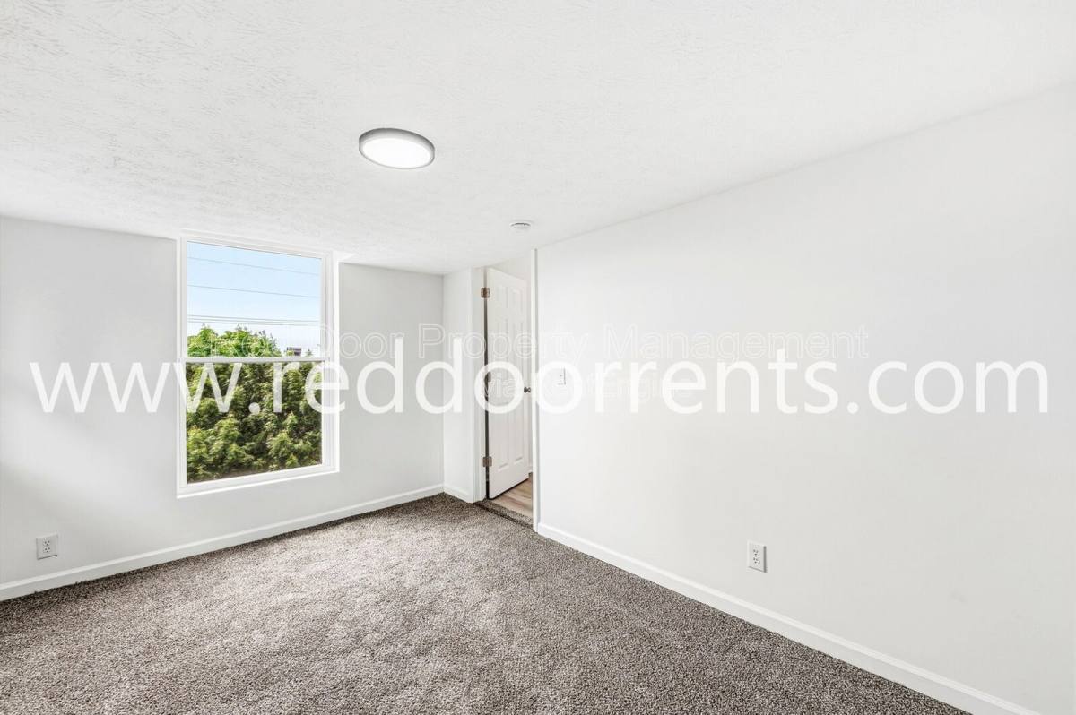 Apartment for rent at 389 S Main St #D, Martinsville, IN 46151