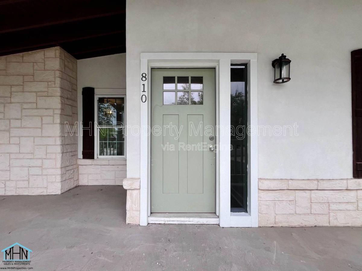 House for rent at 810 Elizabeth Rd, San Antonio, TX 78209