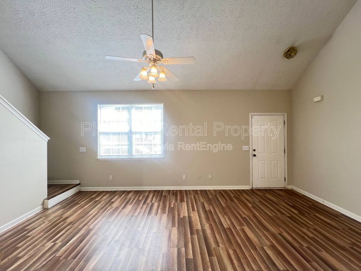 House for rent at 231 Oak Grove Way, Acworth, GA 30102
