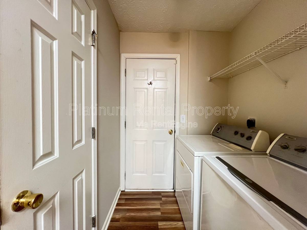 House for rent at 231 Oak Grove Way, Acworth, GA 30102