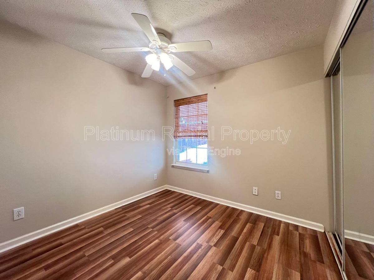 House for rent at 231 Oak Grove Way, Acworth, GA 30102