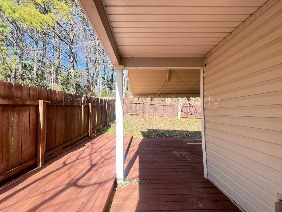 House for rent at 231 Oak Grove Way, Acworth, GA 30102