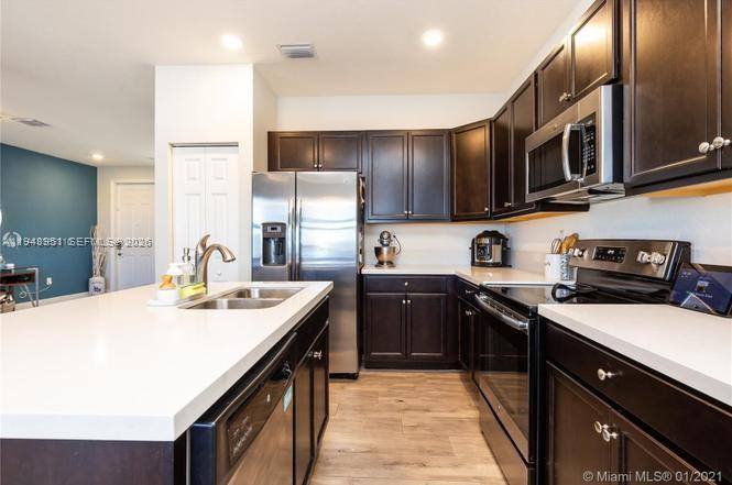 Townhouse for rent at 10034 W 32nd Lane, Hialeah, FL 33018