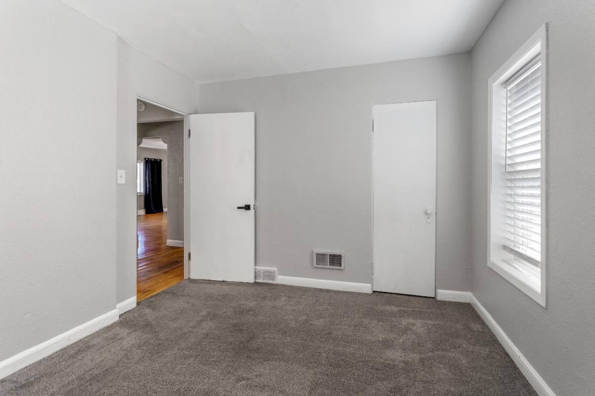Apartment for rent at 1101 W Wisconsin Ave 1 2 #1101, Appleton, WI 54914