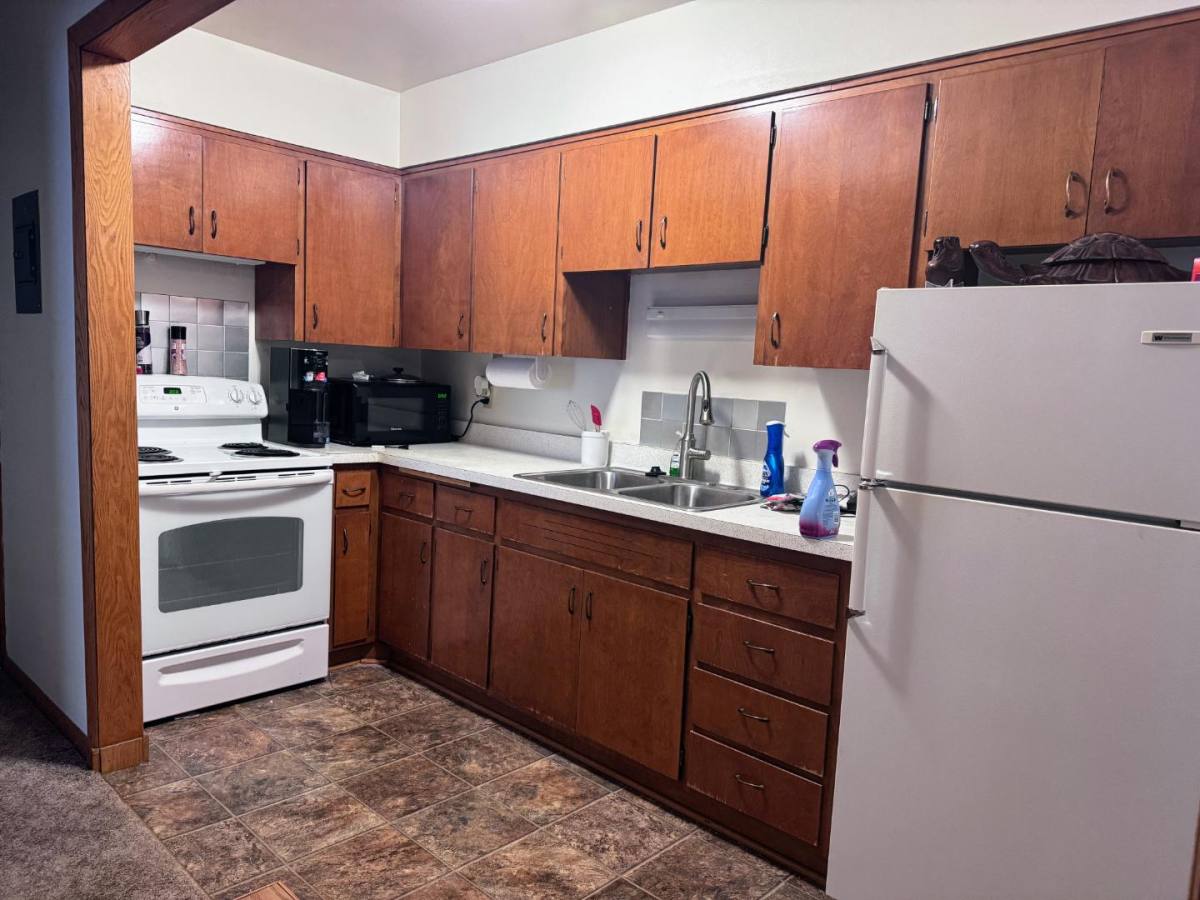 Apartment for rent at 120 W Slifer St #7, Portage, WI 53901