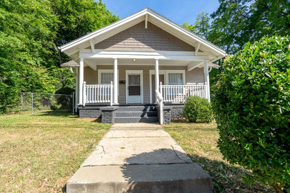 House for rent at 1710 S Tryon St #1710, Charlotte, NC 28203