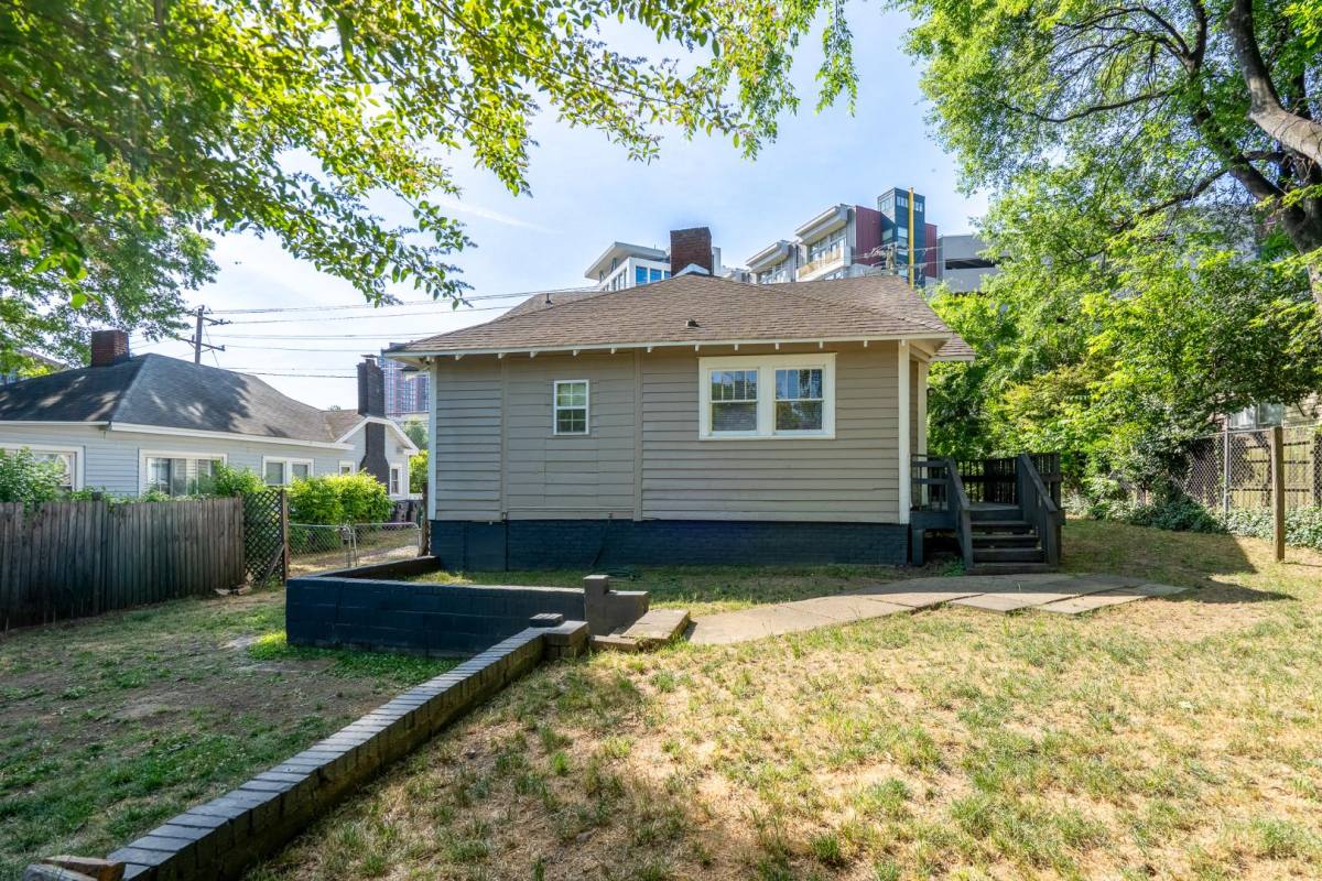 House for rent at 1710 S Tryon St #1710, Charlotte, NC 28203
