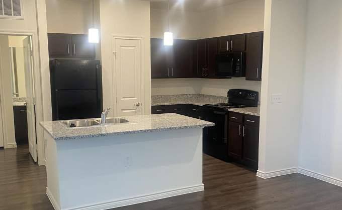 Apartment for rent at 1475 Gears Rd, Houston, TX 77067