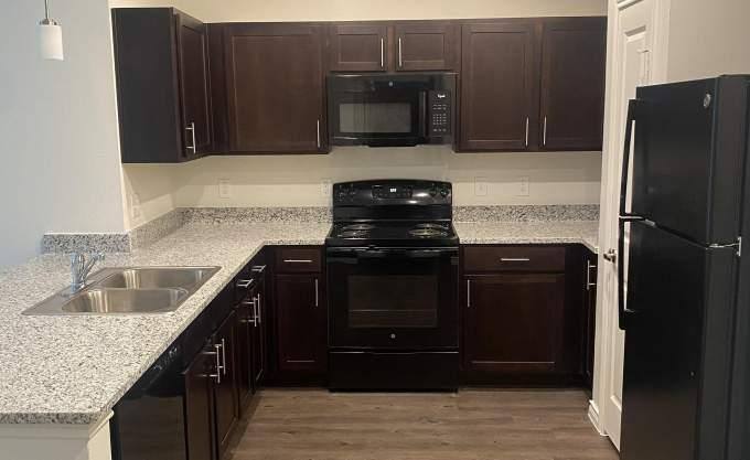 Apartment for rent at 1475 Gears Rd, Houston, TX 77067