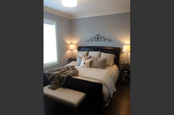 Apartment for rent at 1241 W Oakdale #1E, Chicago, IL 60657