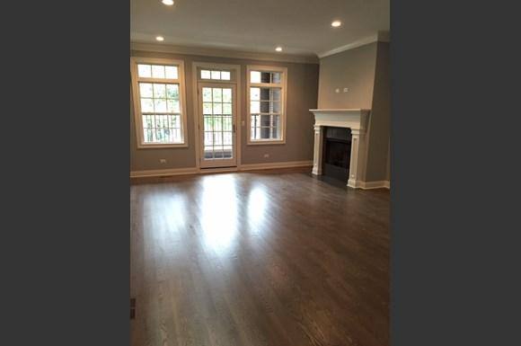Apartment for rent at 1241 W Oakdale #1E, Chicago, IL 60657