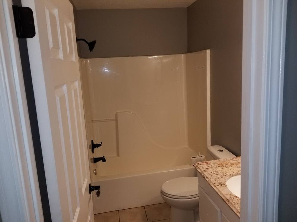 Apartment for rent at 70 Montgomery St #8, Scottsburg, IN 47170