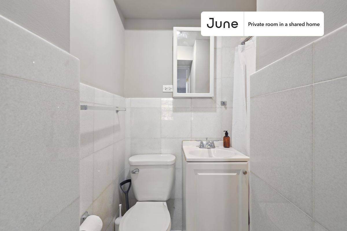 Apartment for rent at 226 E 7th St, New York, NY 10009
