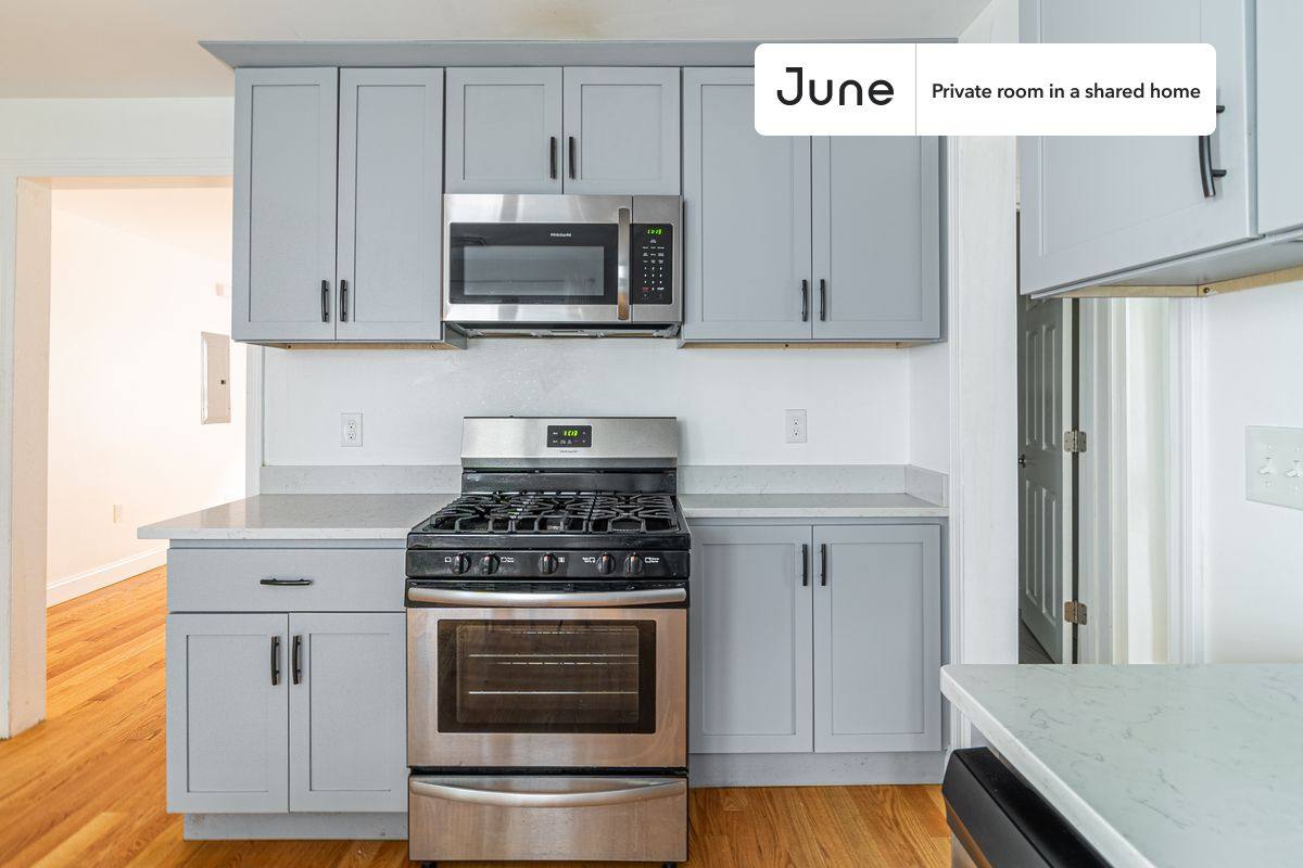 Apartment for rent at 29 Alston St #C, Somerville, MA 02143