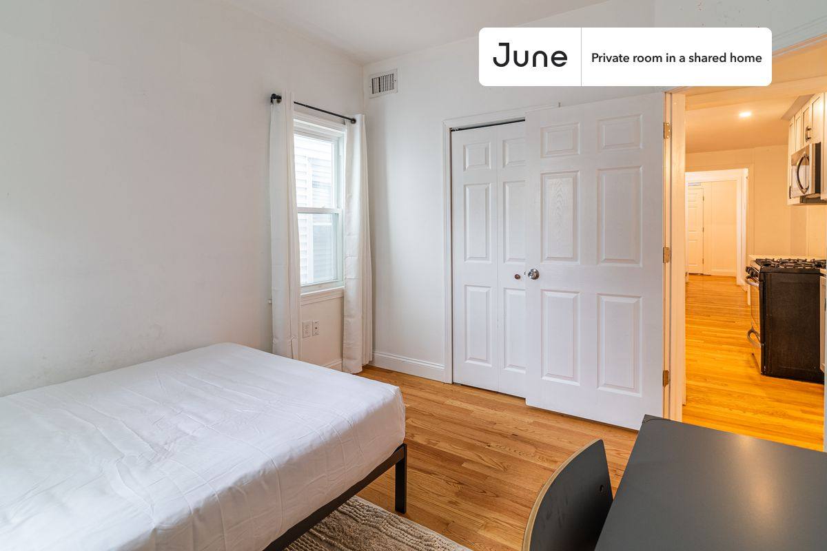 Apartment for rent at 29 Alston St #C, Somerville, MA 02143