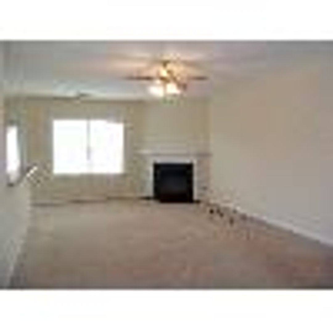 House for rent at 171 Ashewood Lake Dr, Columbia, SC 29209