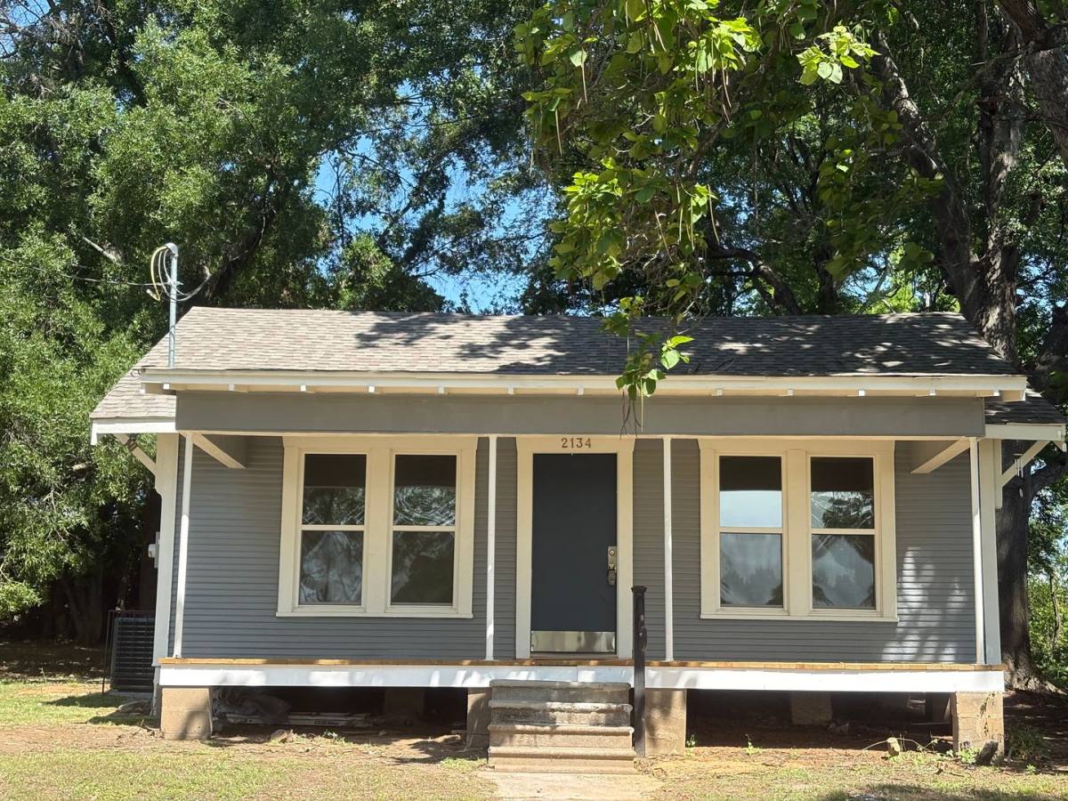 House for rent at 2134 Queens Highway, Shreveport, LA 71103