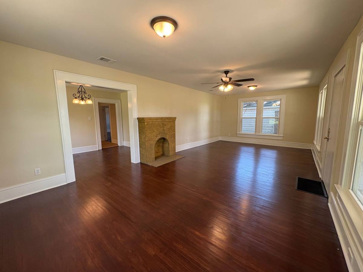 House for rent at 2134 Queens Highway, Shreveport, LA 71103