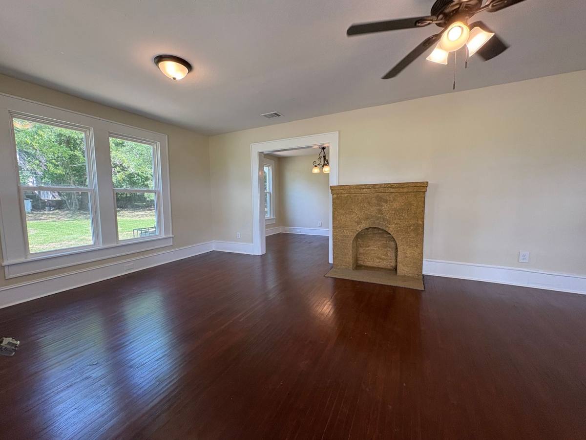 House for rent at 2134 Queens Highway, Shreveport, LA 71103