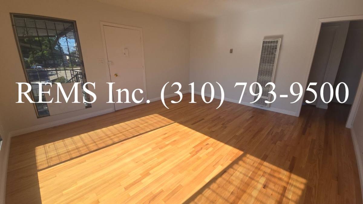 Apartment for rent at 643 E 47th St, Los Angeles, CA 90011