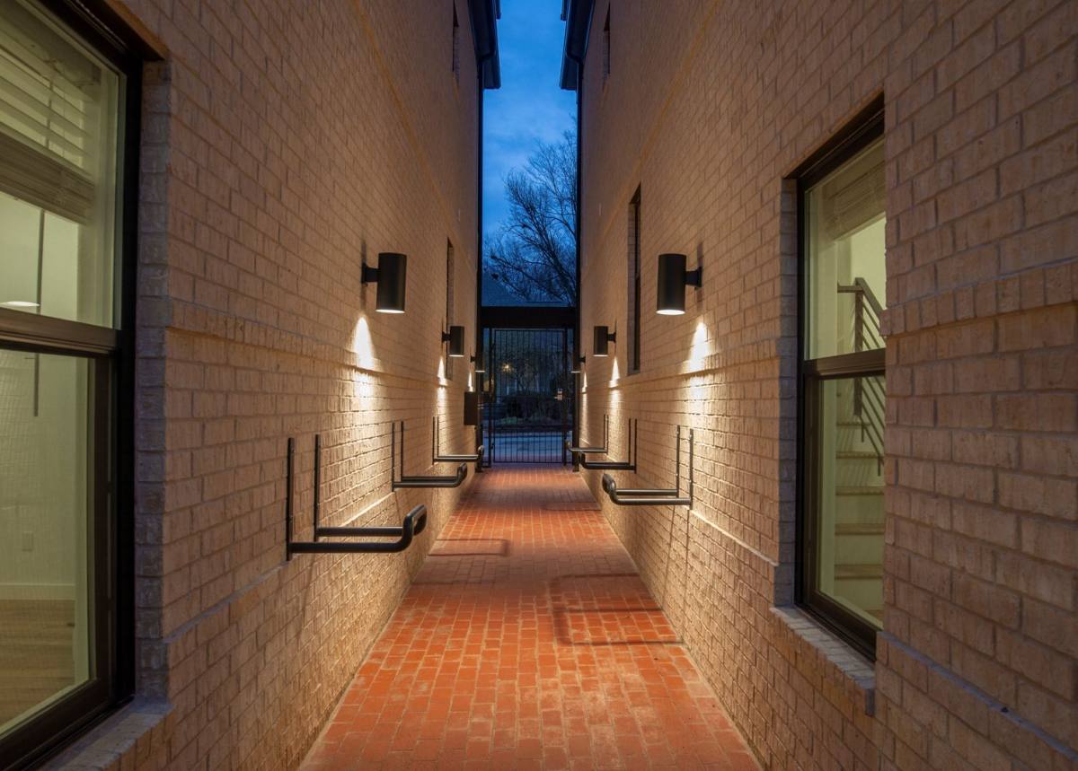Townhouse for rent at 117 N School Ave, Fayetteville, AR 72701