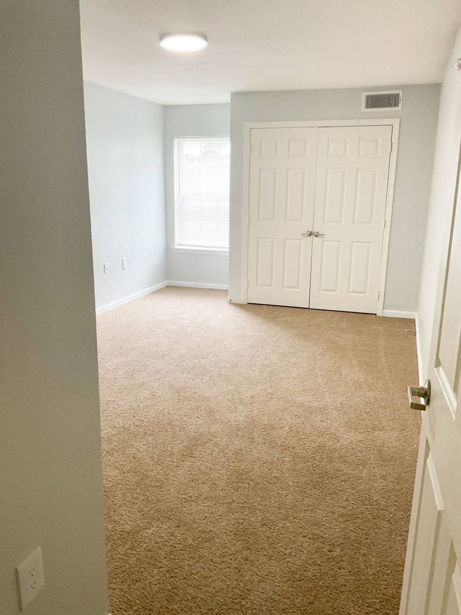Apartment for rent at 2744 Melrose Ave NW, Roanoke, VA 24017