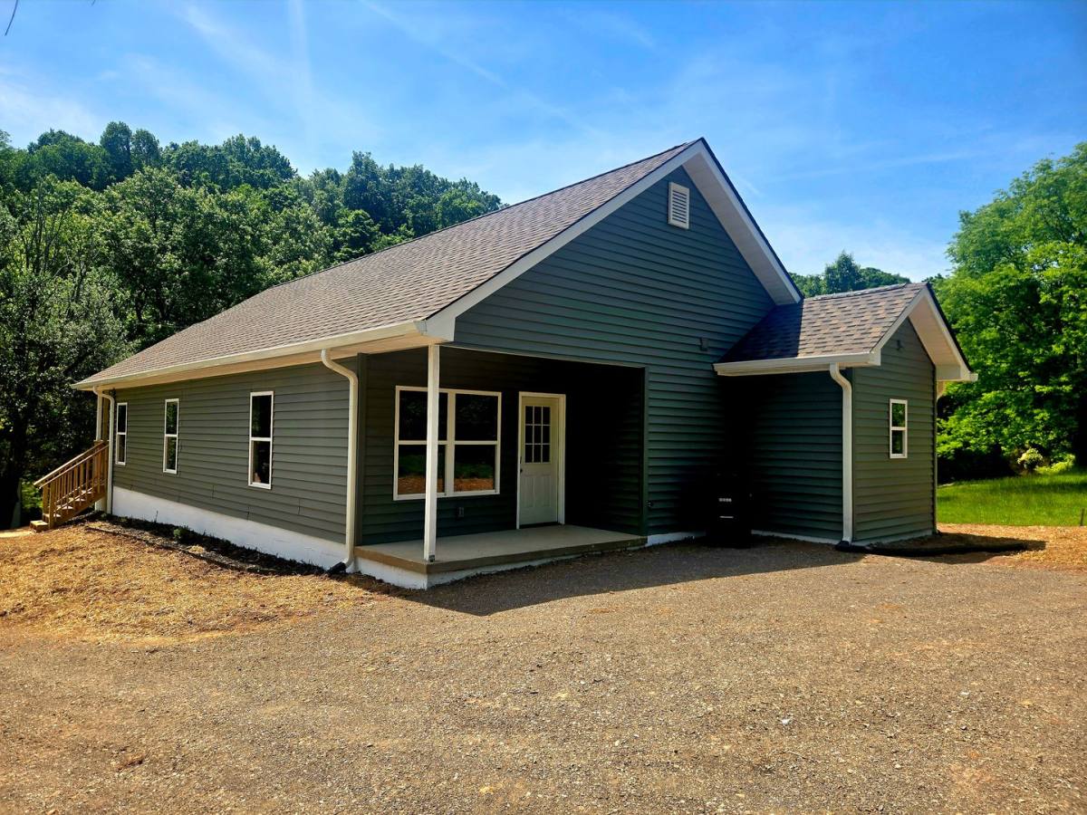House for rent at 1331 Lee Lane, Knoxville, TN 37920