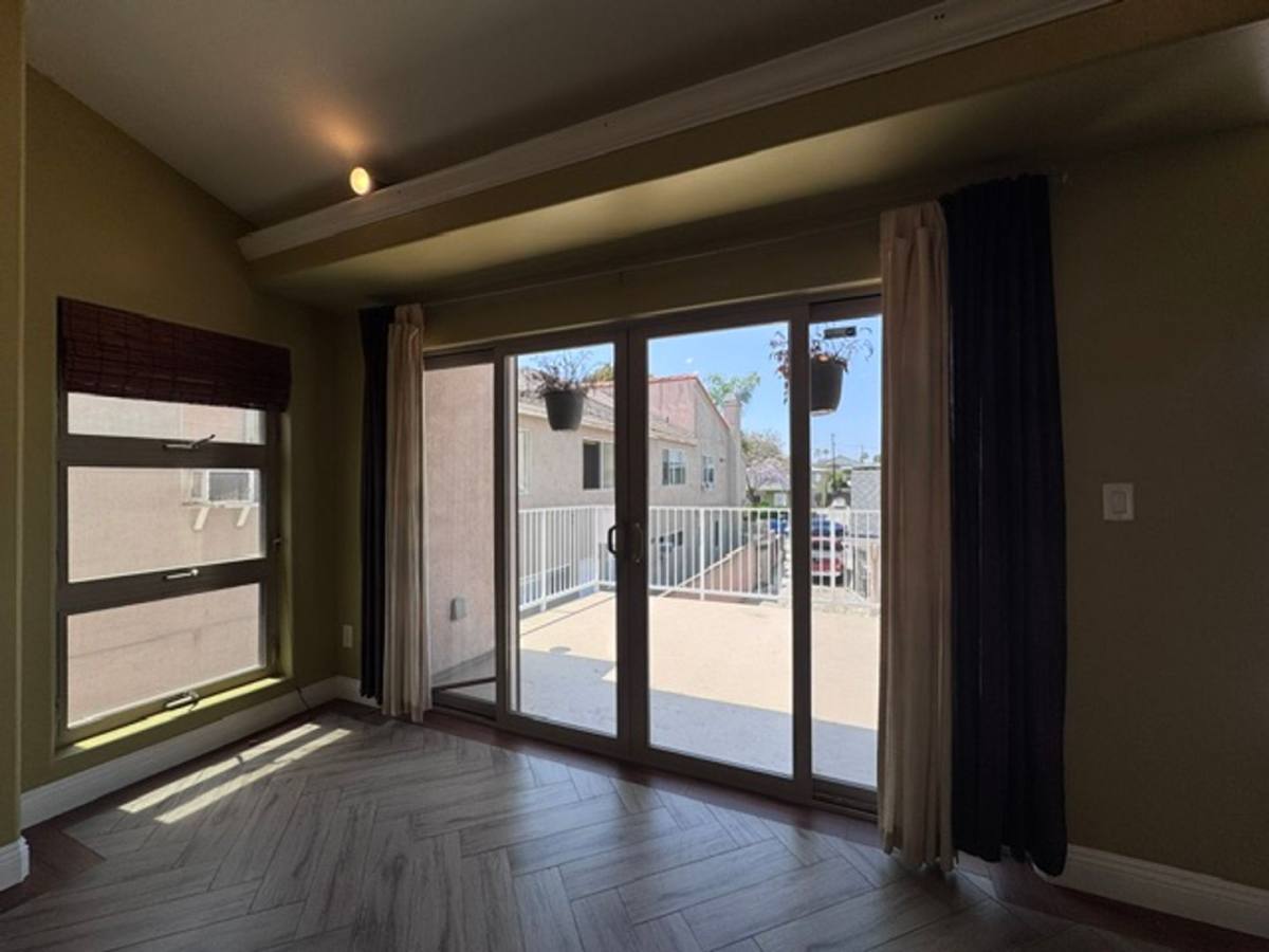 Apartment for rent at 1120 Stanley Ave, Long Beach, CA 90804