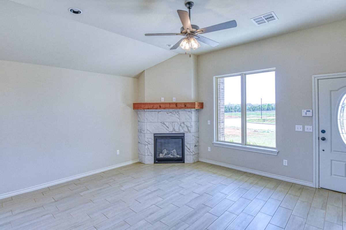House for rent at 9305 NW 142 St, Yukon, OK 73099