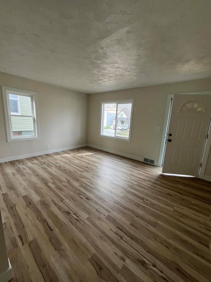 House for rent at 3323 N 40th, Omaha, NE 68111