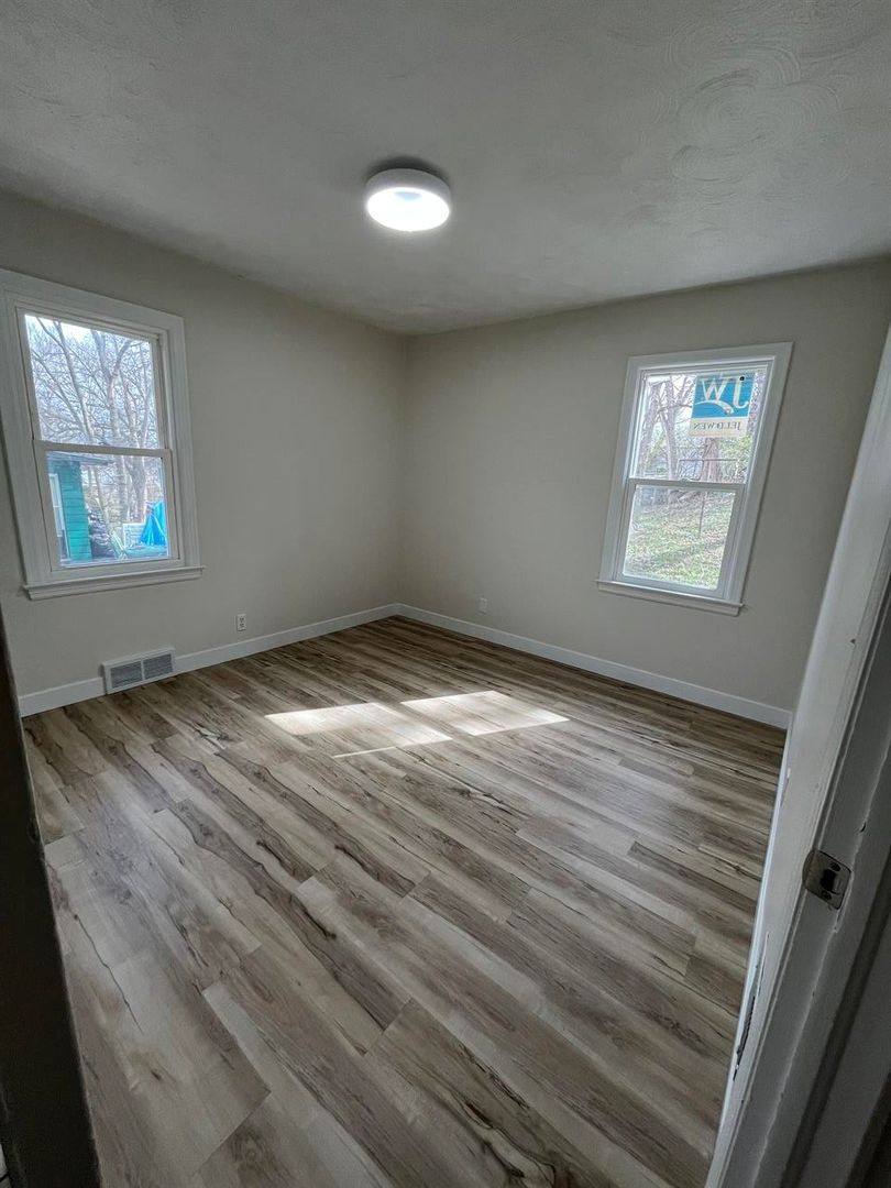 House for rent at 3323 N 40th, Omaha, NE 68111