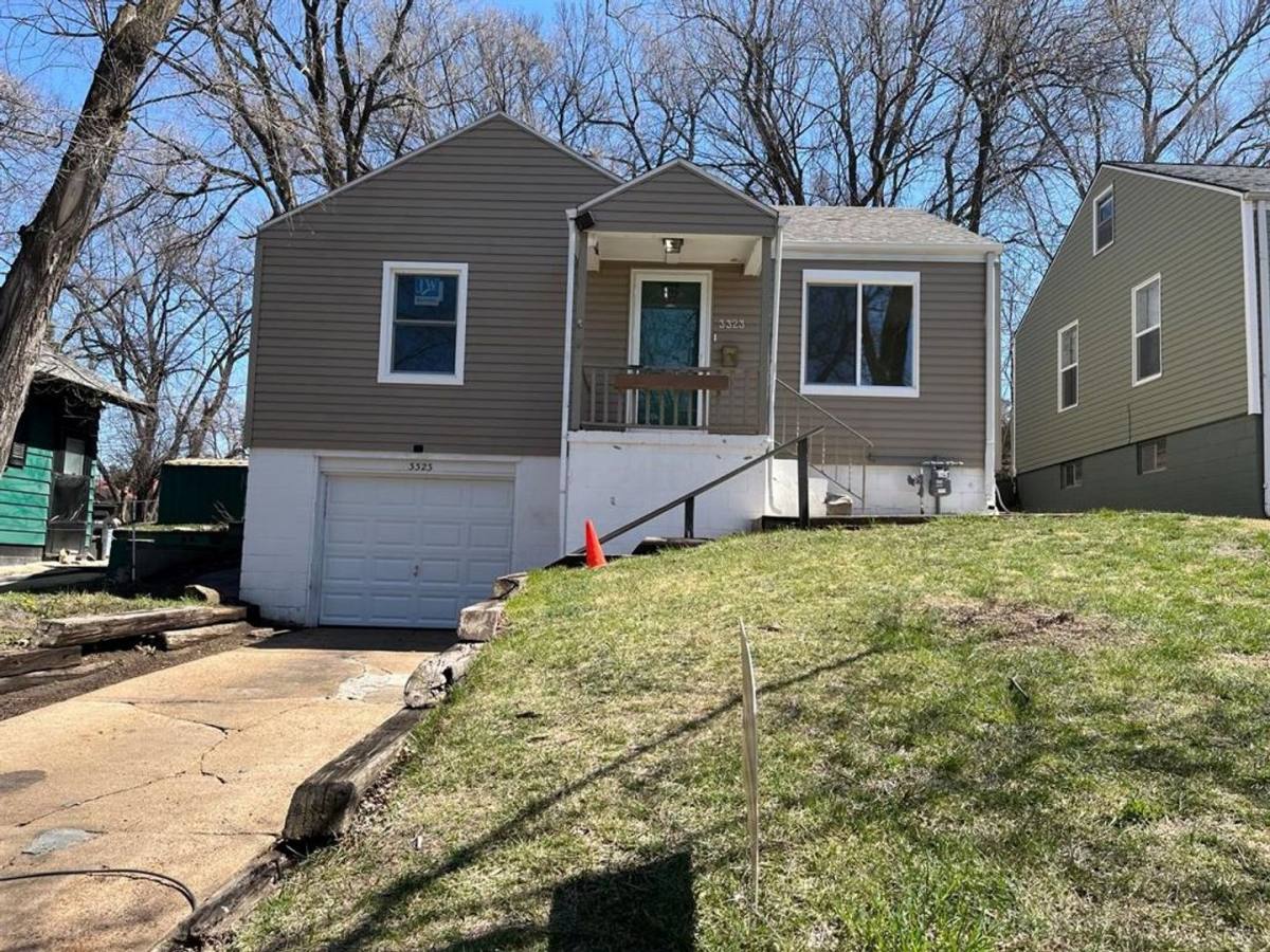 House for rent at 3323 N 40th, Omaha, NE 68111