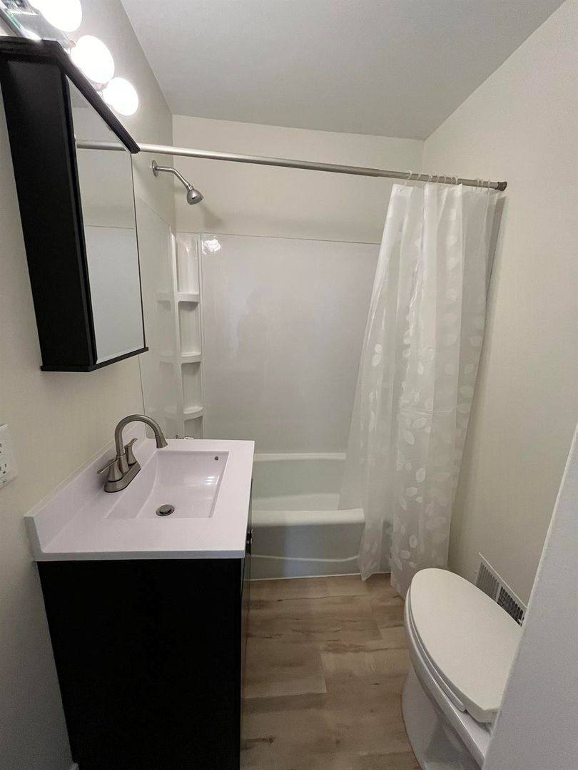 House for rent at 3323 N 40th, Omaha, NE 68111