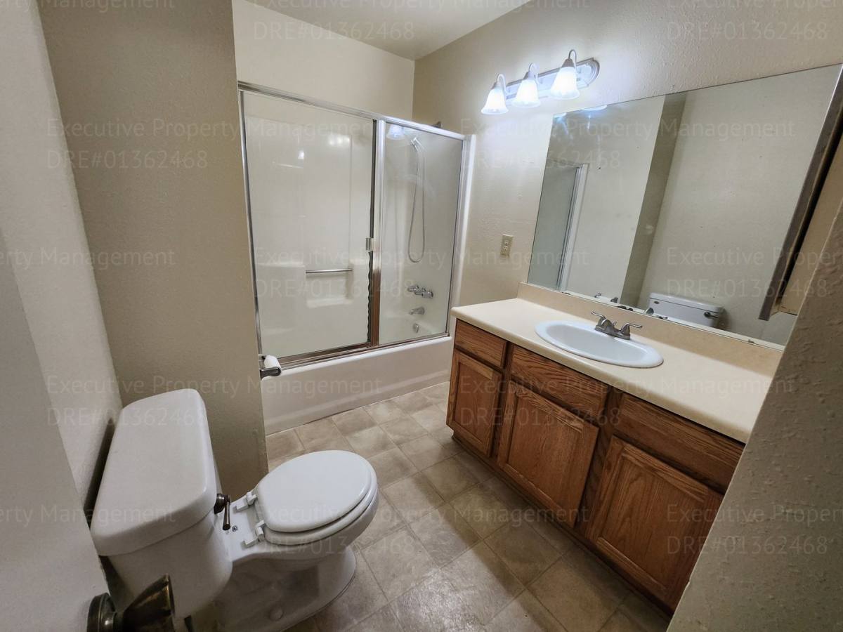 Apartment for rent at 6302 Castleford St, Bakersfield, CA 93313