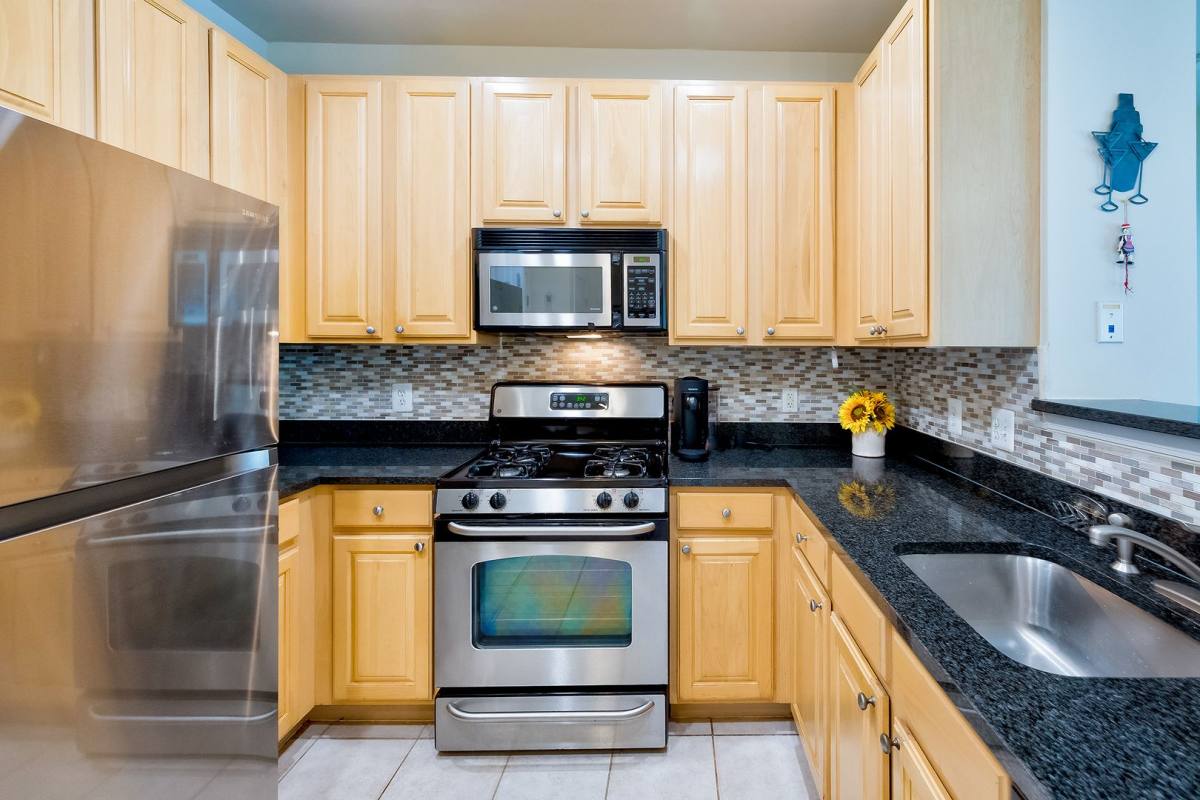 Condo for rent at 2301 25th St S, Arlington, VA 22206