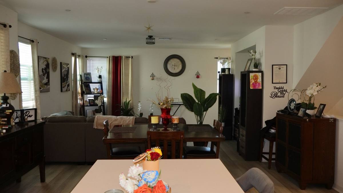 Townhouse for rent at 1644 Waterside Dr, San Diego, CA 92154