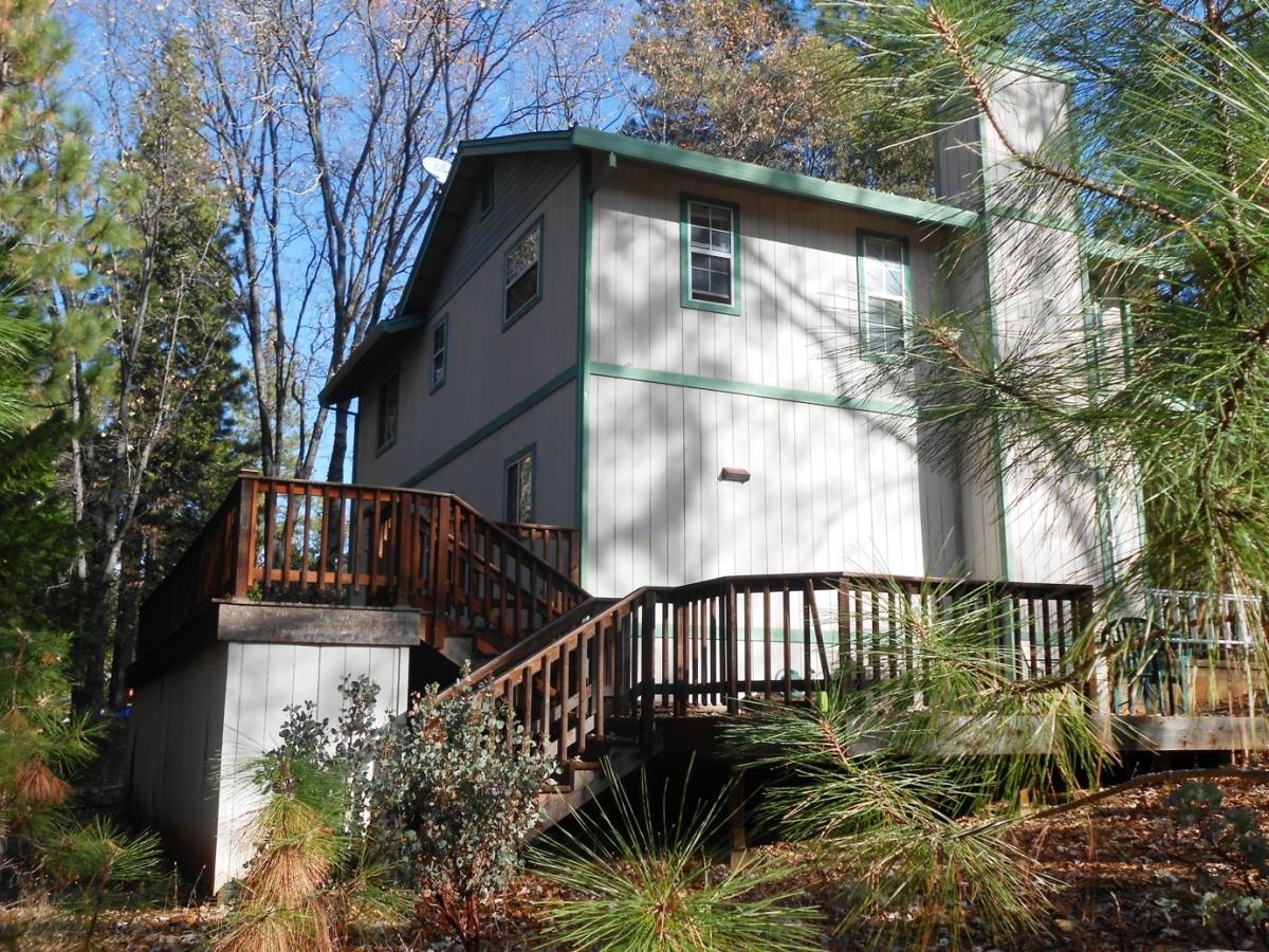 Apartment for rent at 4896 Chateau Way, Forest Ranch, CA 95942