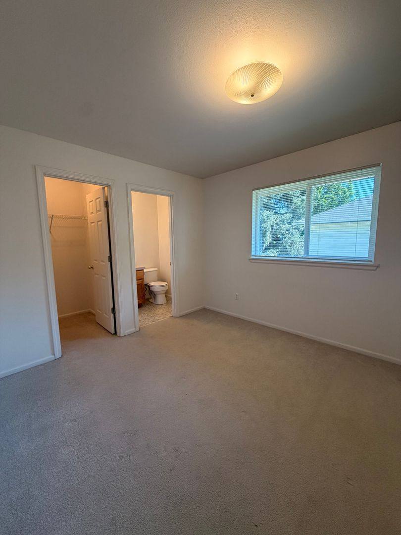 Apartment for rent at 1683 Ono Ave, Eugene, OR 97404