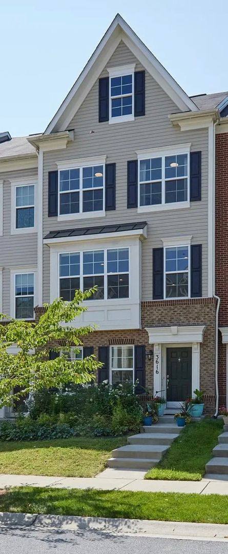 Townhouse for rent at 3616 Summer House St, Silver Spring, MD 20906
