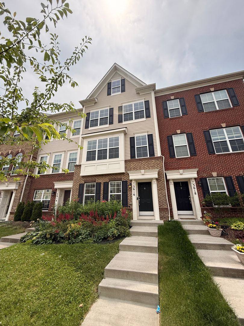 Townhouse for rent at 3616 Summer House St, Silver Spring, MD 20906