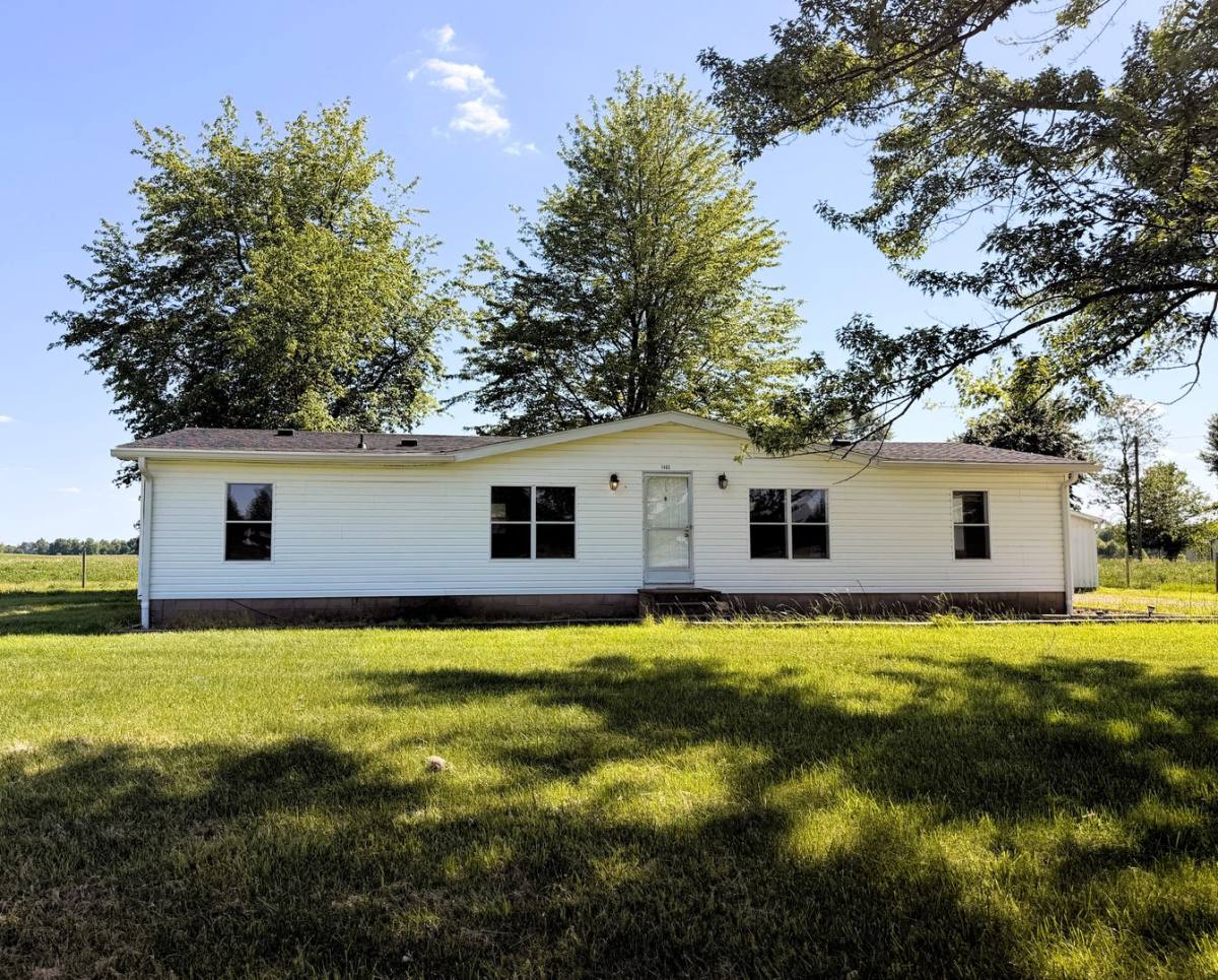 House for rent at 1405 Highway 150 NE, Palmyra, IN 47164