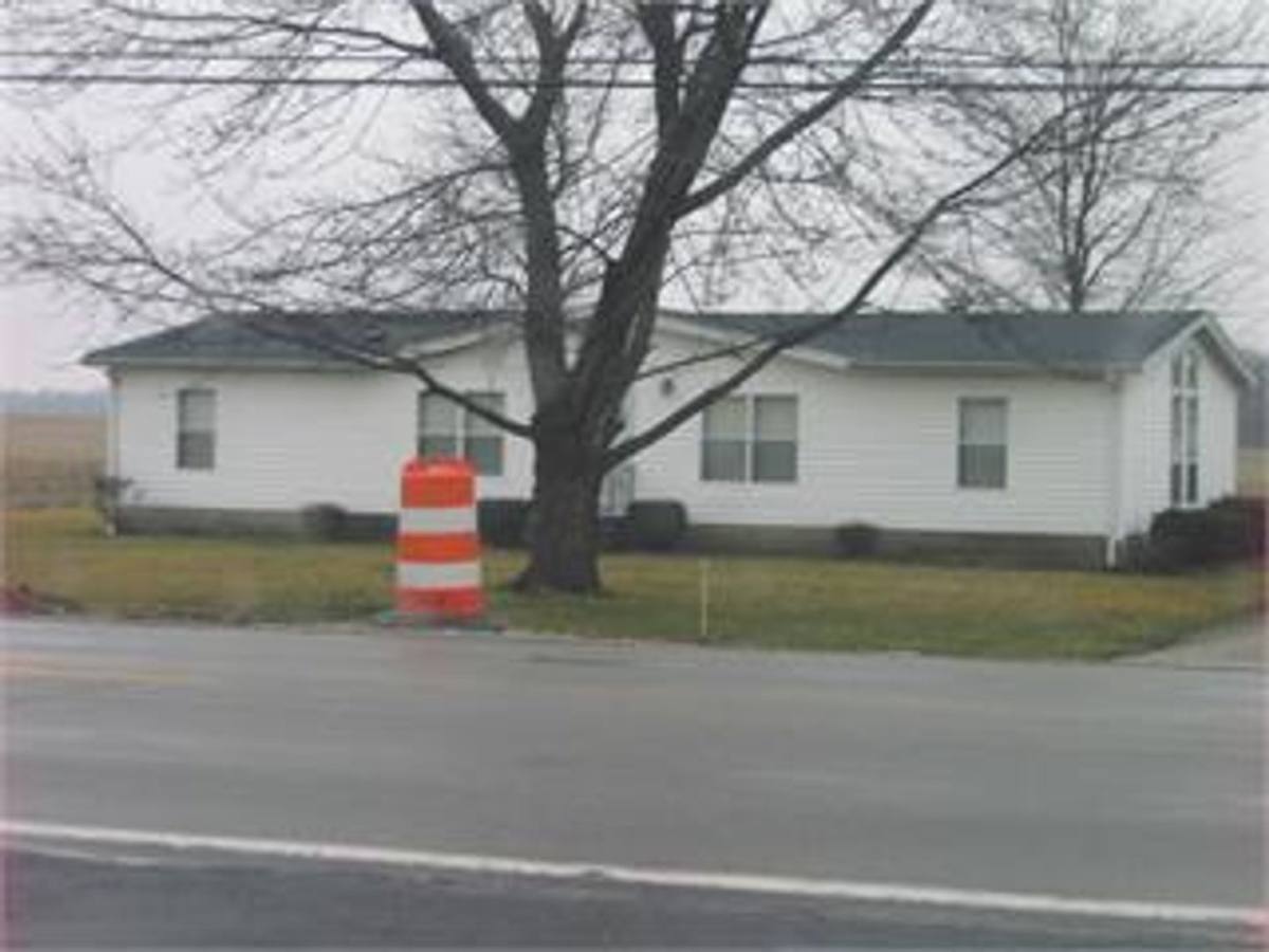 House for rent at 1405 Highway 150 NE, Palmyra, IN 47164