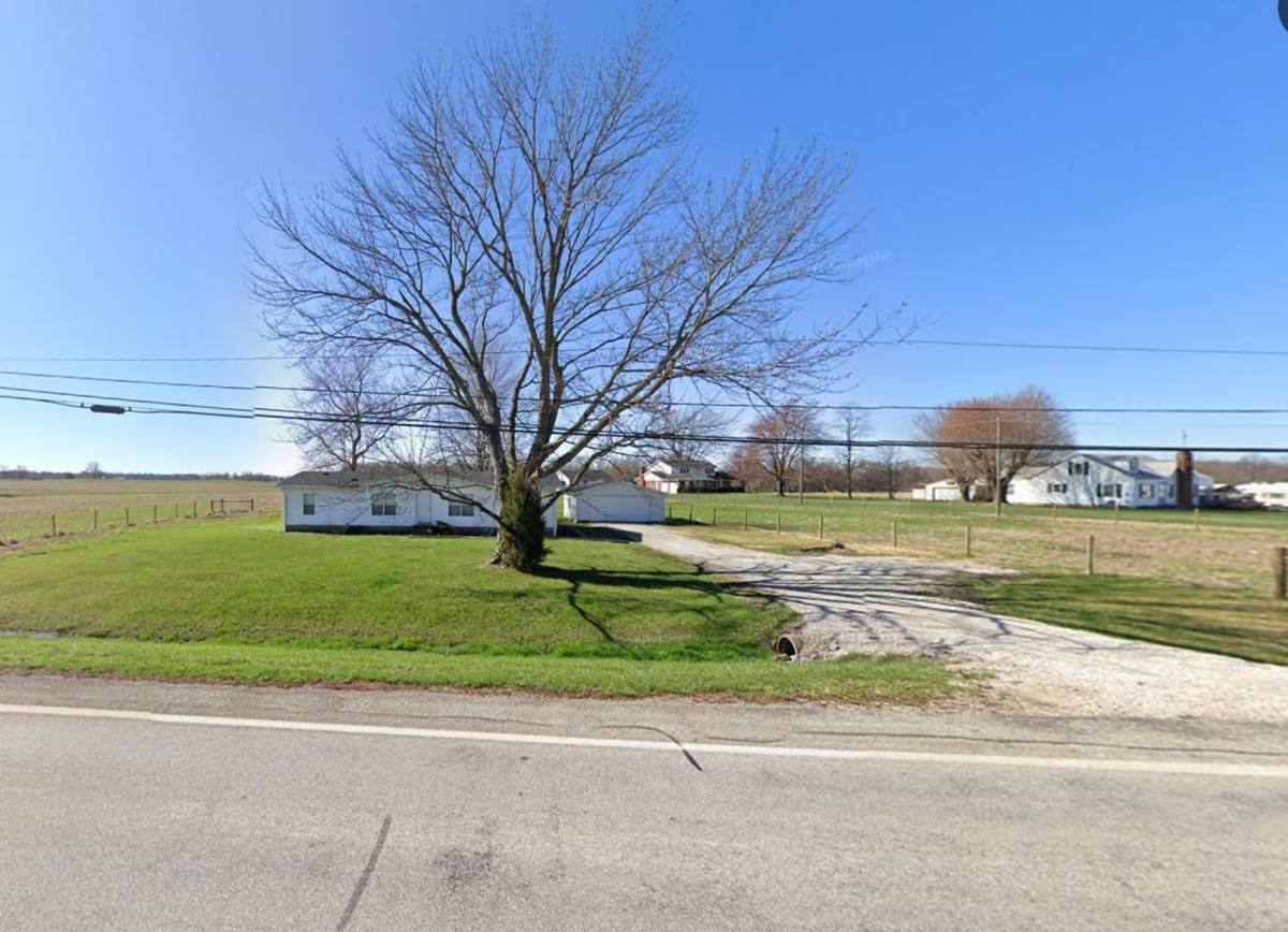 House for rent at 1405 Highway 150 NE, Palmyra, IN 47164